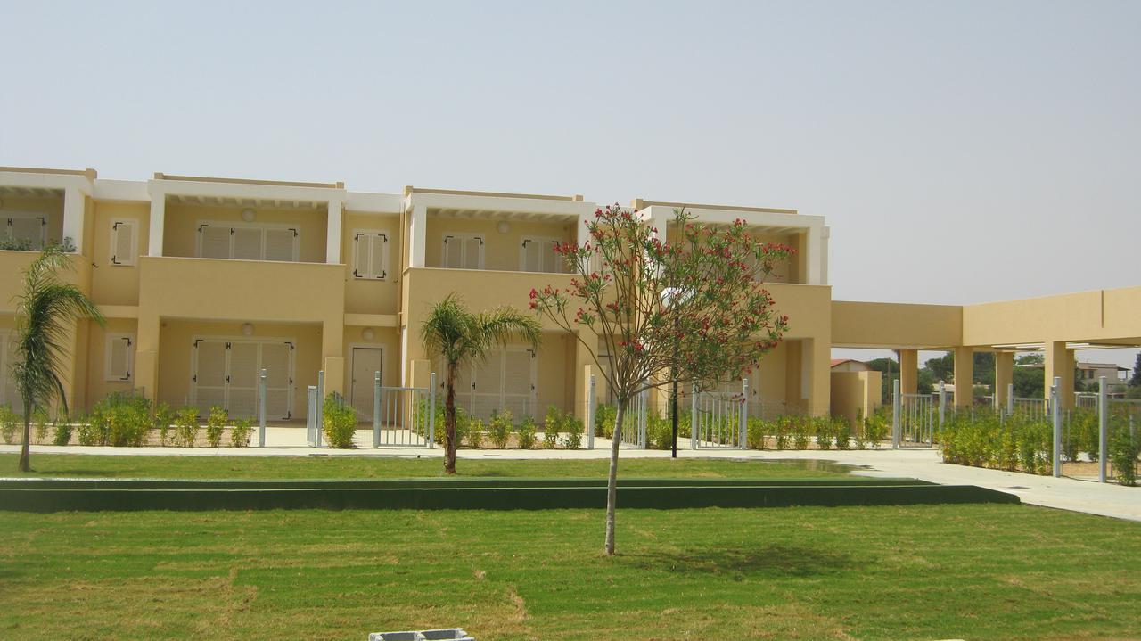 Residence Mar Mediterraneo 콰르투 산텔레나 외부 사진